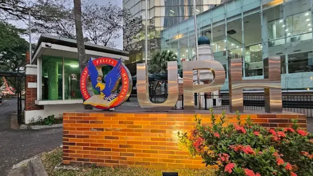 Universitas UPH